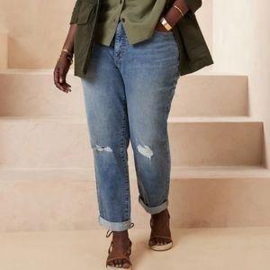 BR Curvy Girlfriend Jean